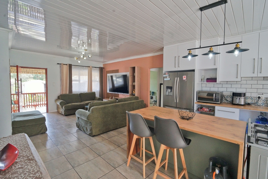 4 Bedroom Property for Sale in Cosy Corner Eastern Cape